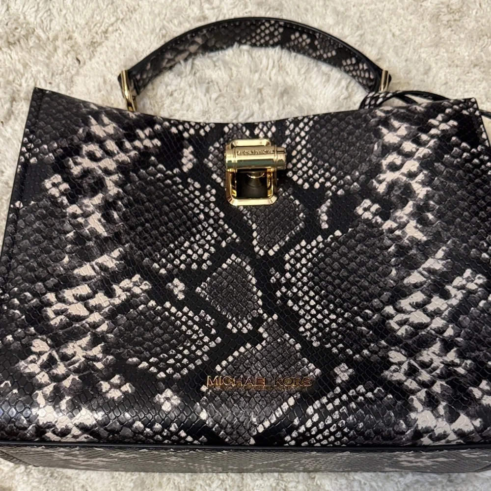 NWOT Michael Kors Penelope Top Handle Satchel